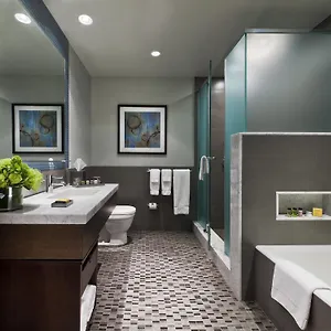 The Pearl 4*, New York Verenigde Staten